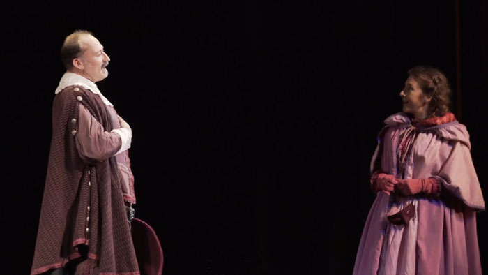 Entre bobos anda el juego