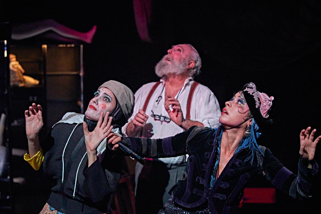 Estrenamos «Recatadas S. L.», un montaje de Xus de la Cruz que trae al presente las ideas de Lope sobre la mujer