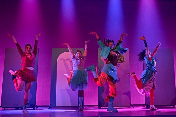 La alojería regresa a escena: el teatro como fiesta, refugio y encuentro